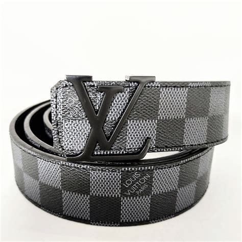 louis vuitton cinturones.